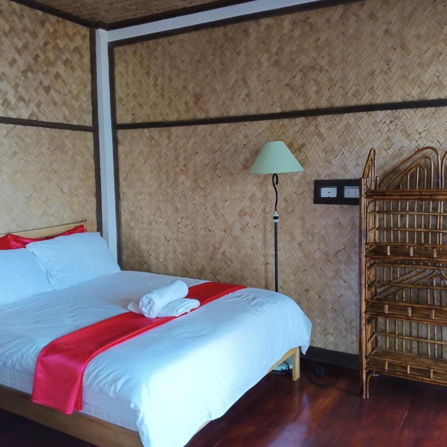 Miley Lodging Restobar New Busuanga Camera foto